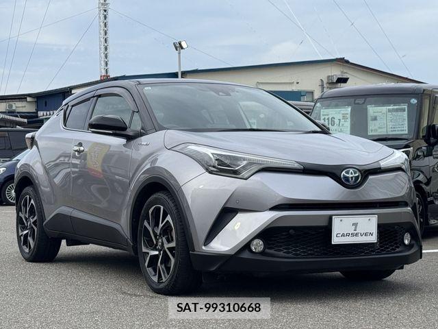 Toyota C-HR 2017-12 8626153-3