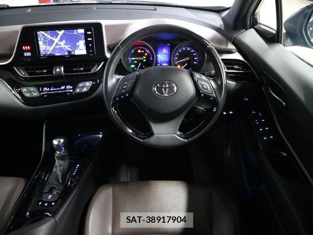 Toyota C-HR 2017-04 8626145-9