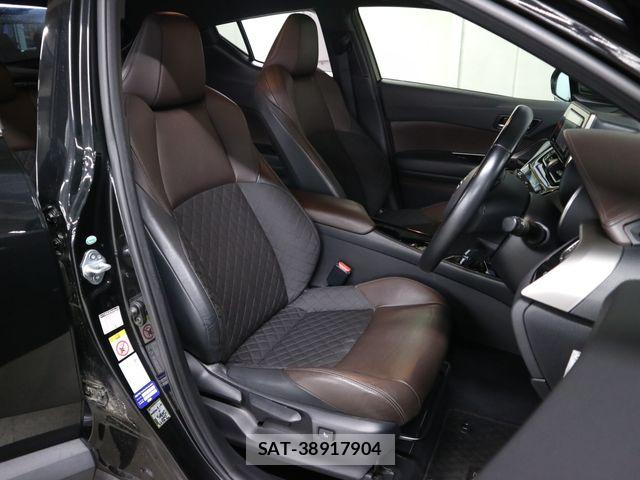 Toyota C-HR 2017-04 8626145-11