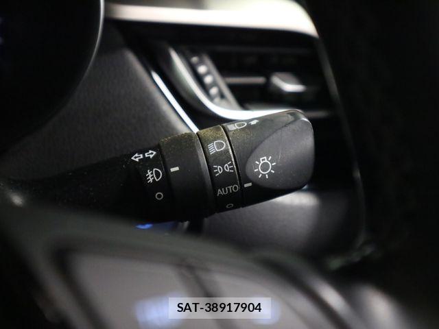 Toyota C-HR 2017-04 8626145-21