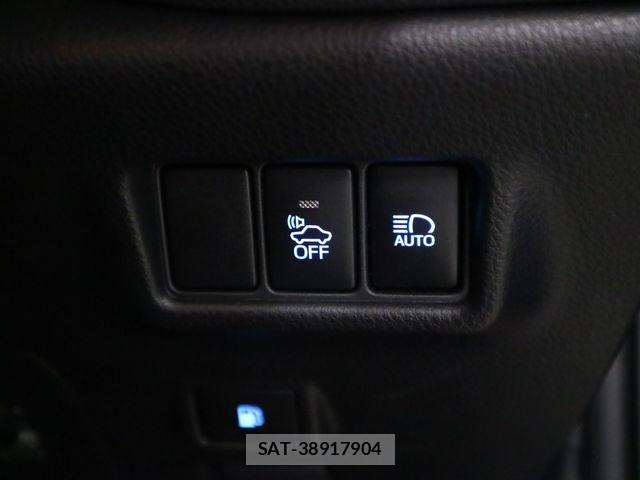 Toyota C-HR 2017-04 8626145-24
