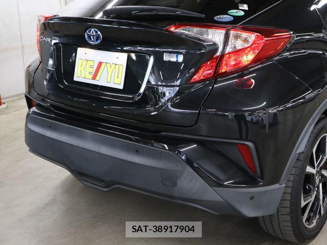 Toyota C-HR 2017-04 8626145-27