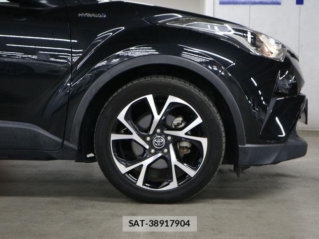 Toyota C-HR 2017-04 8626145-29