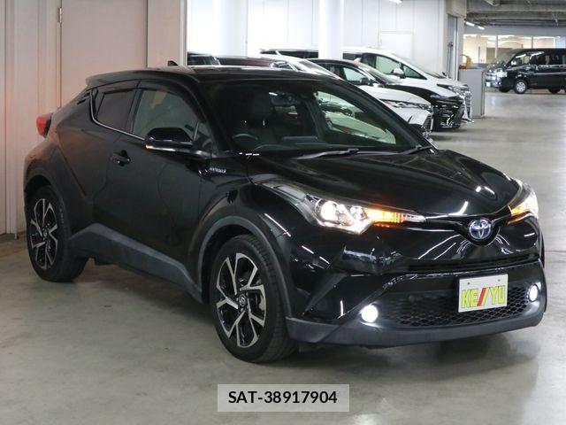 Toyota C-HR 2017-04 8626145-3