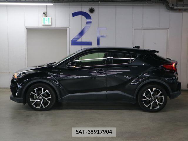 Toyota C-HR 2017-04 8626145-8