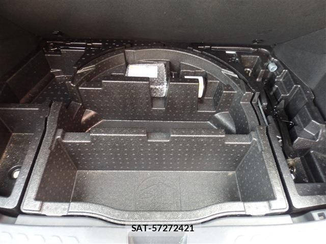 Toyota C-HR 2019-11 8626148-24