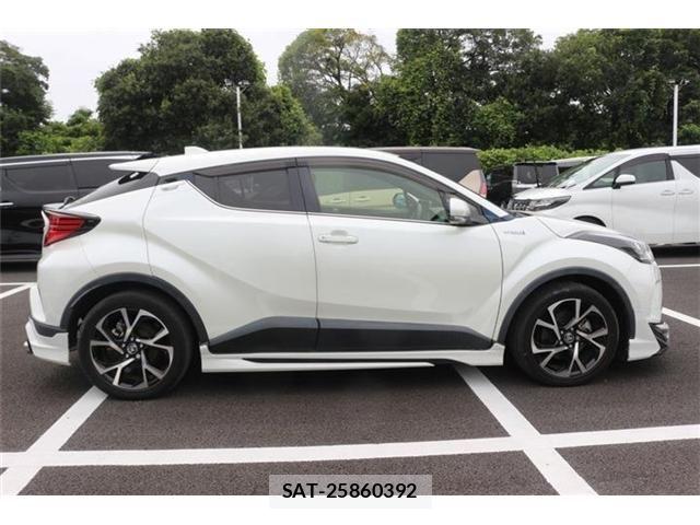 Toyota C-HR 2020-07 8626141-13