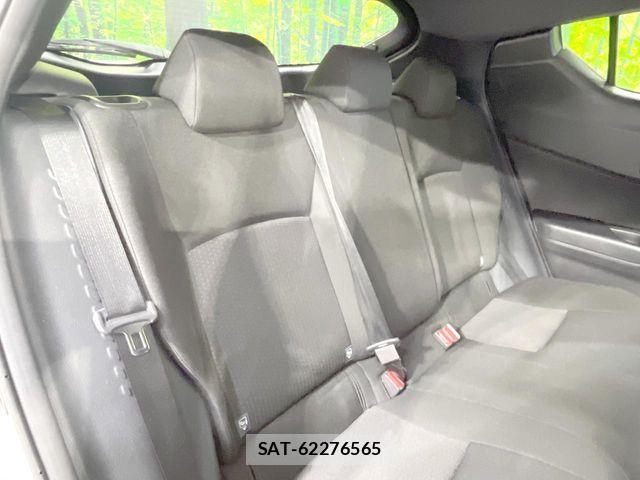Toyota C-HR 2018-08 8626147-8