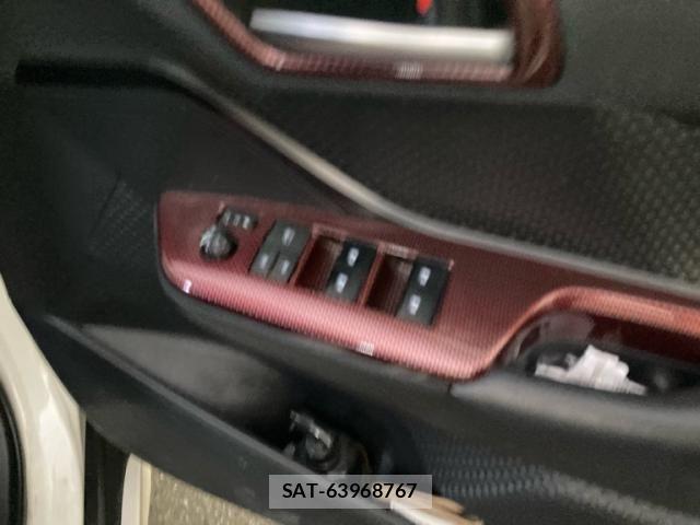 Toyota C-HR 2018-12 8626140-14