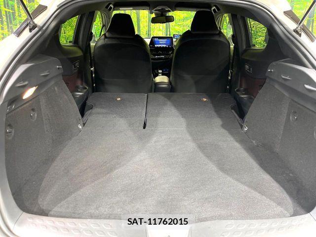 Toyota C-HR 2019-03 8626142-11