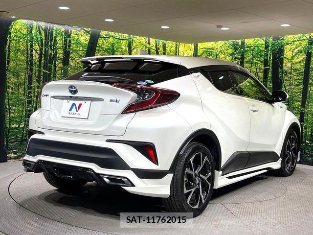 Toyota C-HR 2019-03 8626142-17