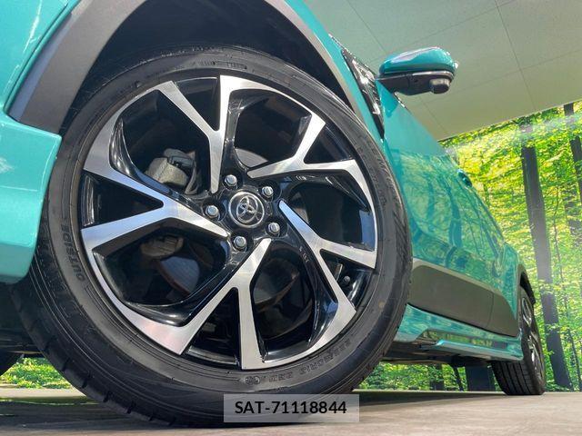 Toyota C-HR 2016-12 8658399-12