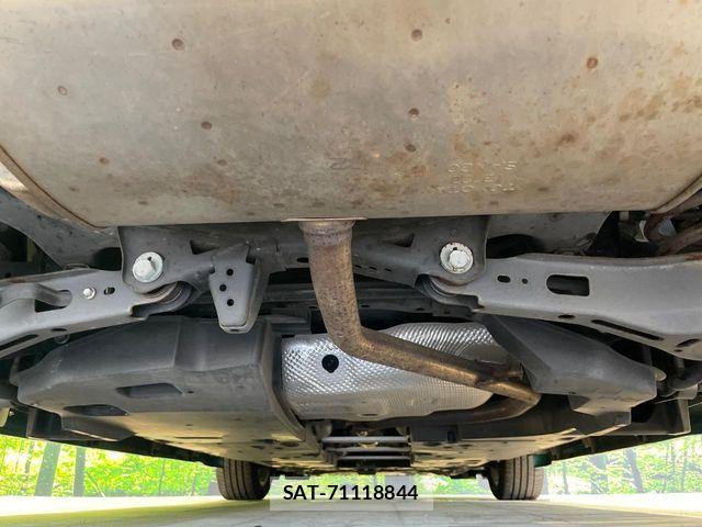 Toyota C-HR 2016-12 8658399-18