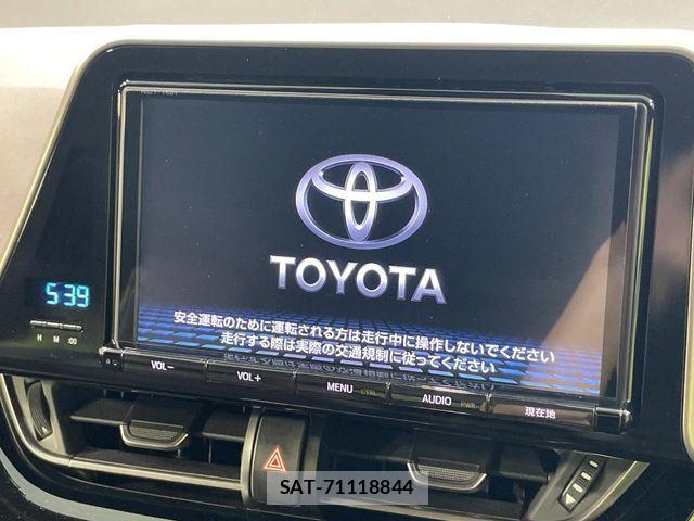 Toyota C-HR 2016-12 8658399-3