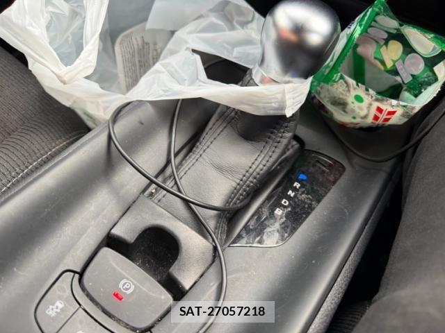 Toyota C-HR 2018-06 8658404-18