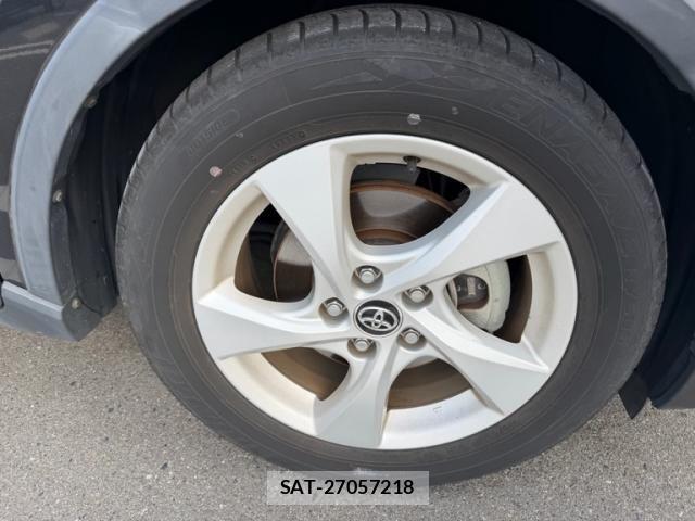 Toyota C-HR 2018-06 8658404-4