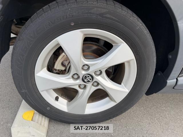 Toyota C-HR 2018-06 8658404-5