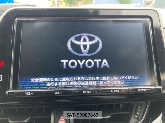 Toyota C-HR 2018-06 8658400-16
