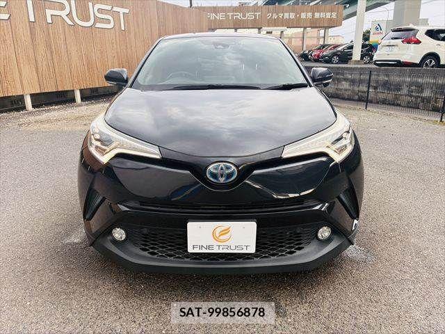 Toyota C-HR 2017-11 8665933-14