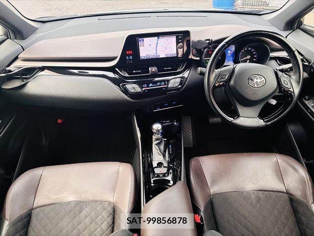 Toyota C-HR 2017-11 8665933-2