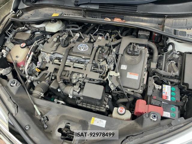 Toyota C-HR 2017-03 8658403-10