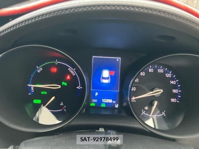 Toyota C-HR 2017-03 8658403-17