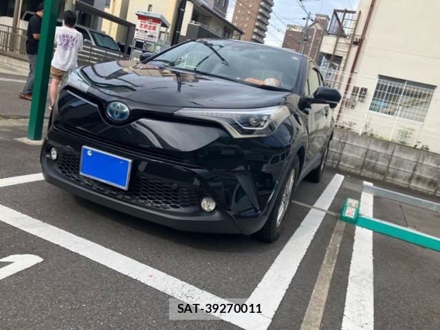 Toyota C-HR 2017-12 8665934-0
