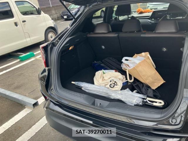 Toyota C-HR 2017-12 8665934-10