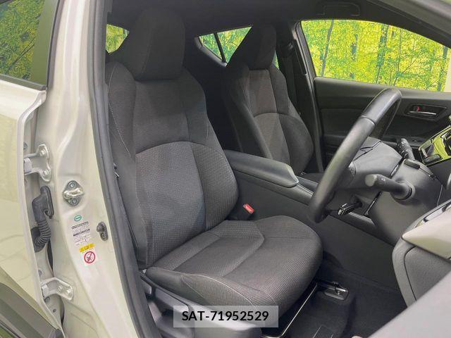 Toyota C-HR 2018-02 8658397-7