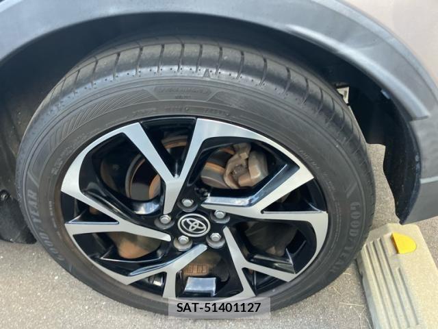 Toyota C-HR 2020-03 8658398-5