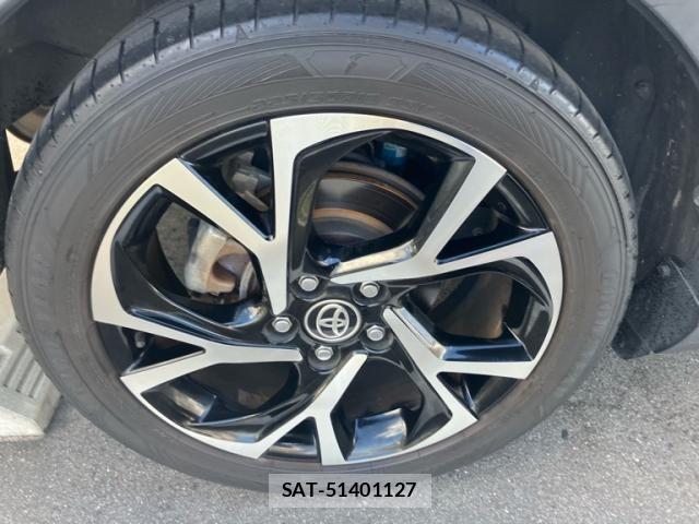 Toyota C-HR 2020-03 8658398-8