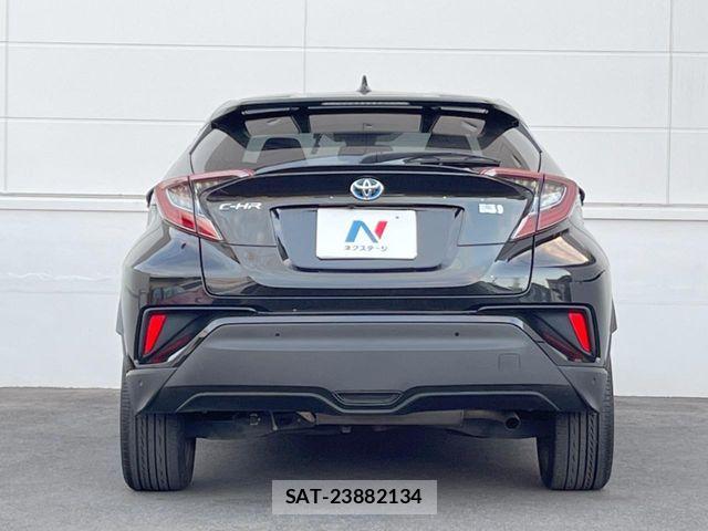 Toyota C-HR 2019-04 8665932-14