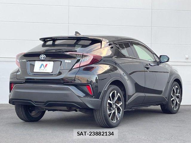 Toyota C-HR 2019-04 8665932-16