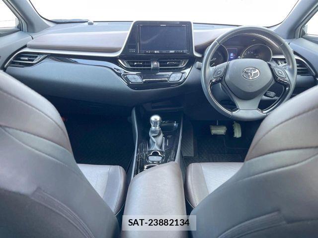 Toyota C-HR 2019-04 8665932-1
