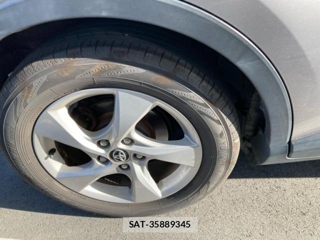Toyota C-HR 2017-10 8665935-9