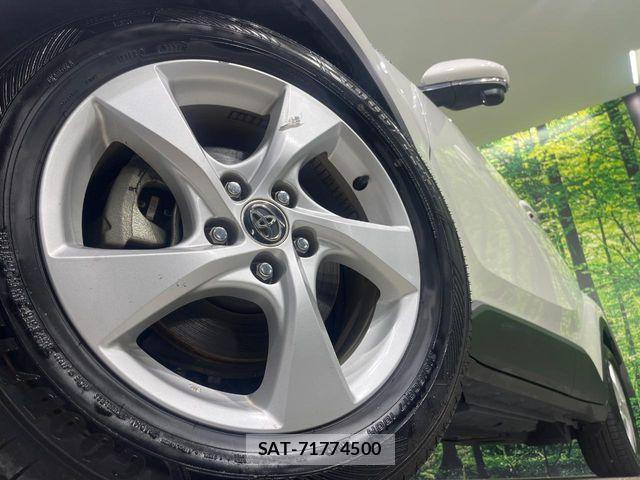 Toyota C-HR 2017-01 8685288-12