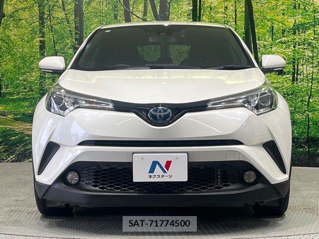 Toyota C-HR 2017-01 8685288-14