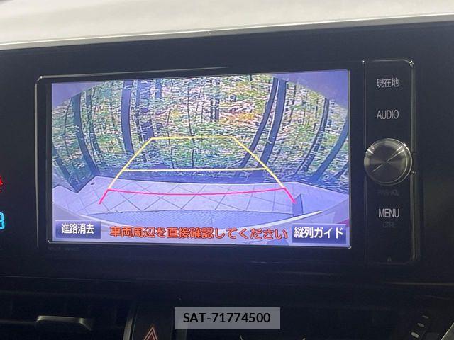 Toyota C-HR 2017-01 8685288-3