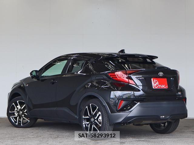 Toyota C-HR 2023-03 8685289-12