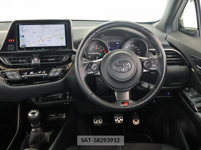 Toyota C-HR 2023-03 8685289-16
