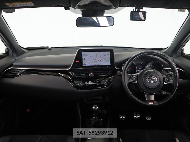 Toyota C-HR 2023-03 8685289-5