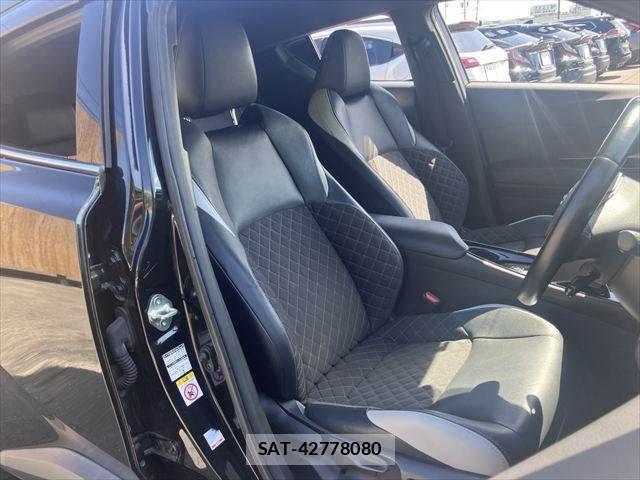 Toyota C-HR 2019-07 8685287-12