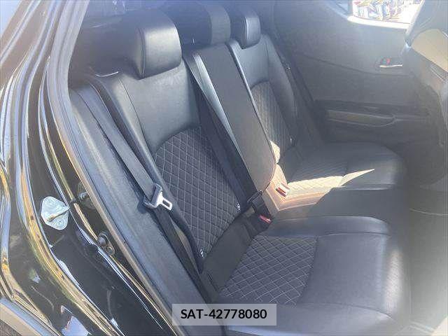 Toyota C-HR 2019-07 8685287-13