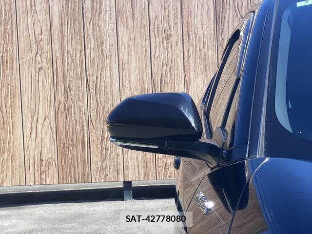 Toyota C-HR 2019-07 8685287-26