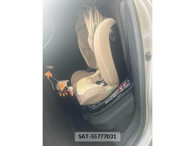 Toyota C-HR 2017-05 8685293-13