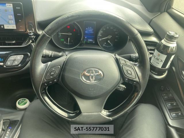 Toyota C-HR 2017-05 8685293-19
