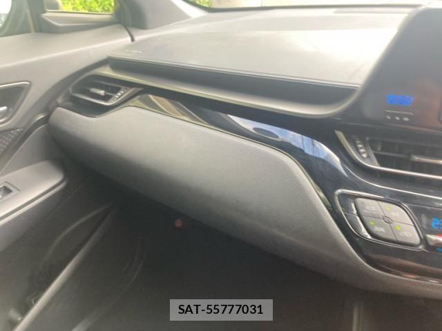 Toyota C-HR 2017-05 8685293-27