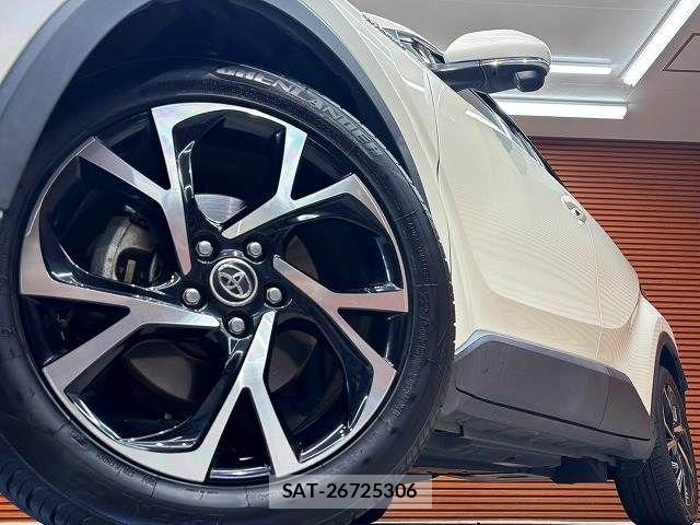 Toyota C-HR 2017-07 8741161-18