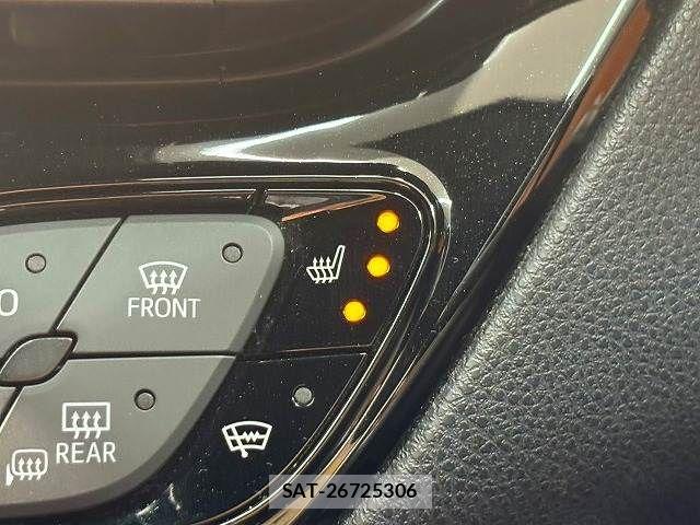 Toyota C-HR 2017-07 8741161-4