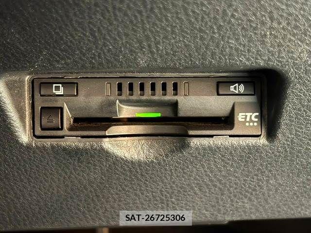 Toyota C-HR 2017-07 8741161-8